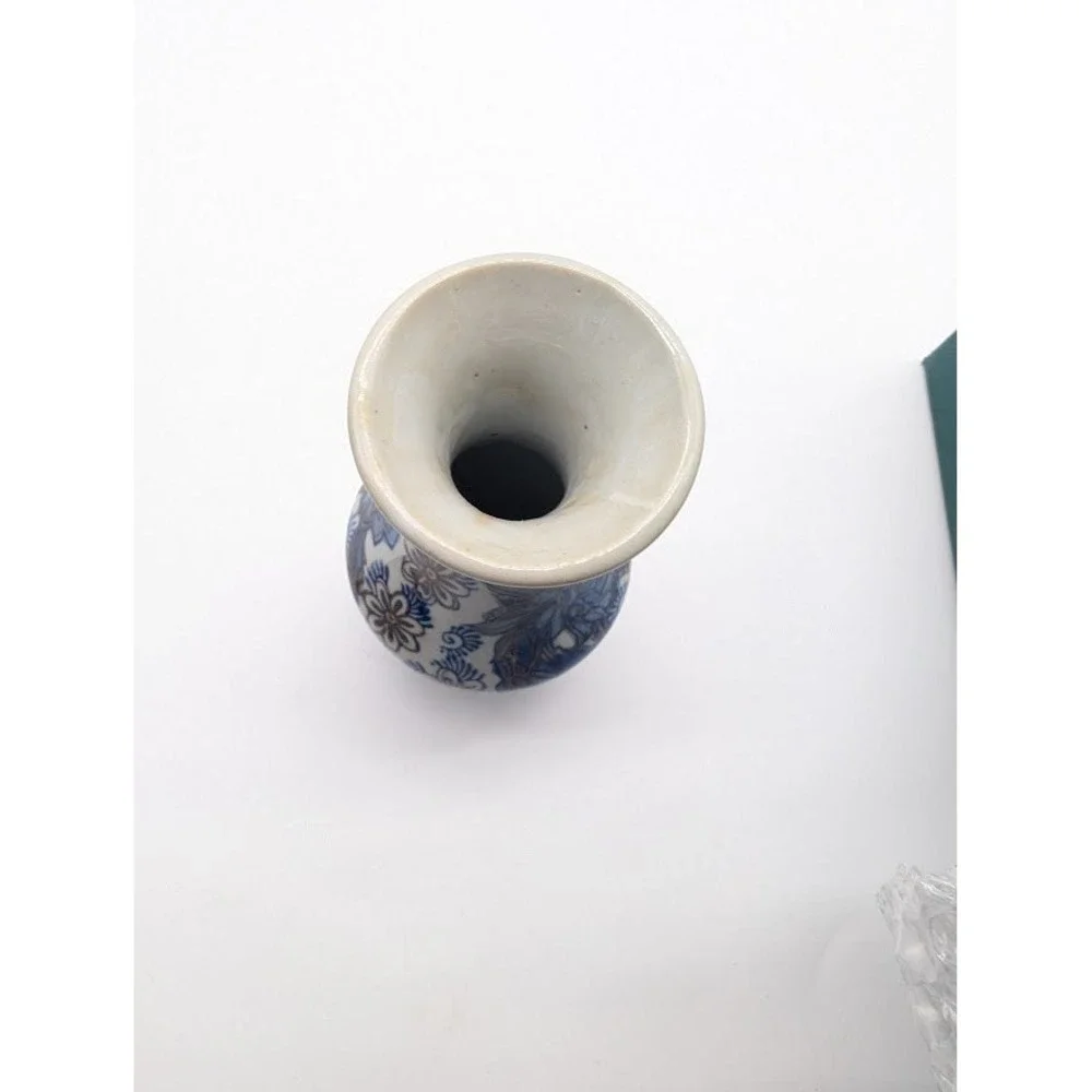 Vtg Chinese Chinoiserie Floral Porcelain Bud Vase 6